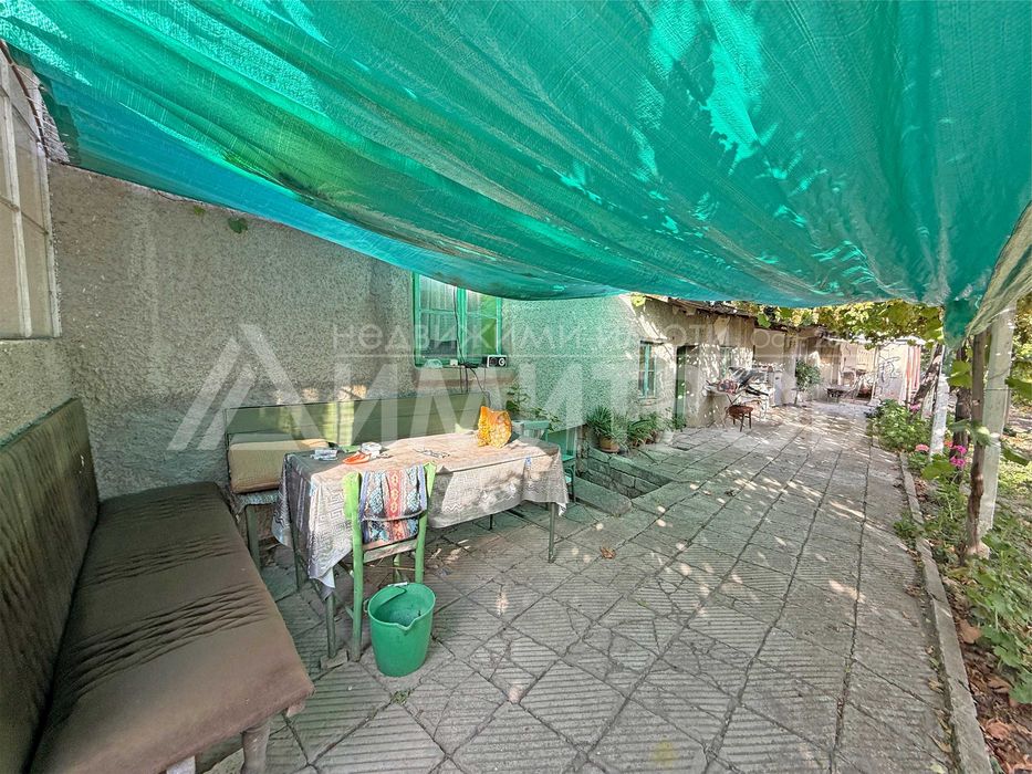 Продава се Къща в Нови пазар - 85 кв.м за 942 €/кв.м - Снимка #2