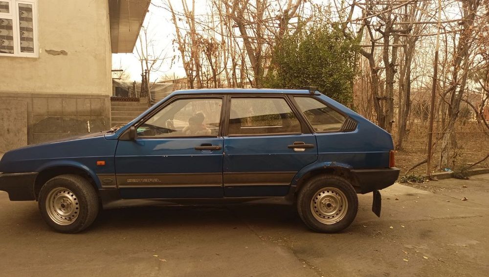 Ваз 2109 сотилади