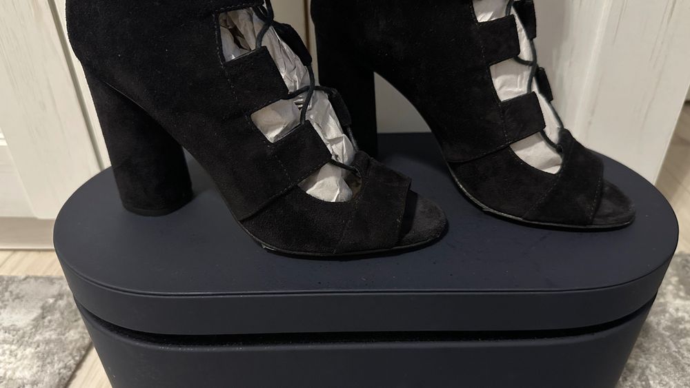 Cizme - sandale Musette negre mărimea 36