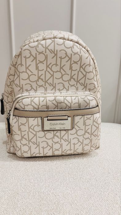Женский рюкзак Calvin Klein!