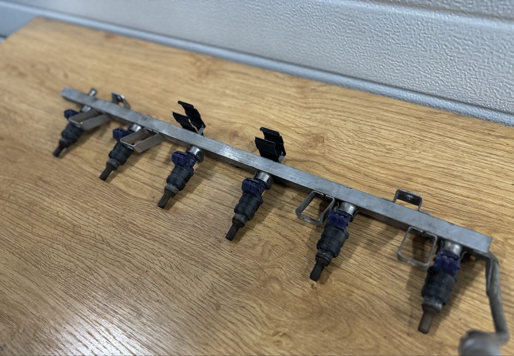 Бензинови инжектори/дюзи за бмв М54b30 3.0i  231к.с