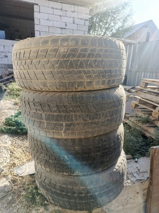 Продам шины буу 285
