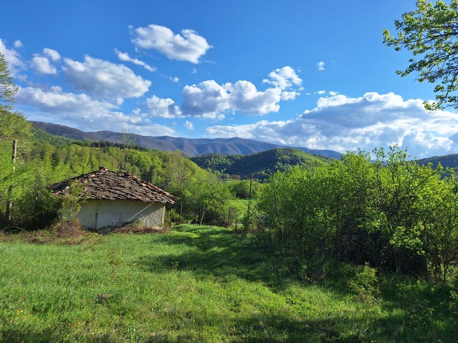 Продава се Къща в с. Зеленик, Област Велико Търново - 50 кв.м за 440 €/кв.м - Снимка #1