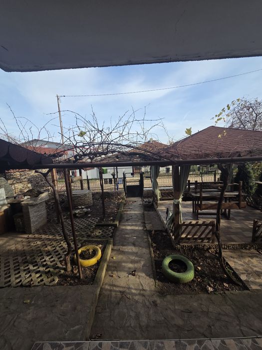 Продава се Етаж от къща в Добрич, Рилци - 734 кв.м за 91 €/кв.м - Снимка #3