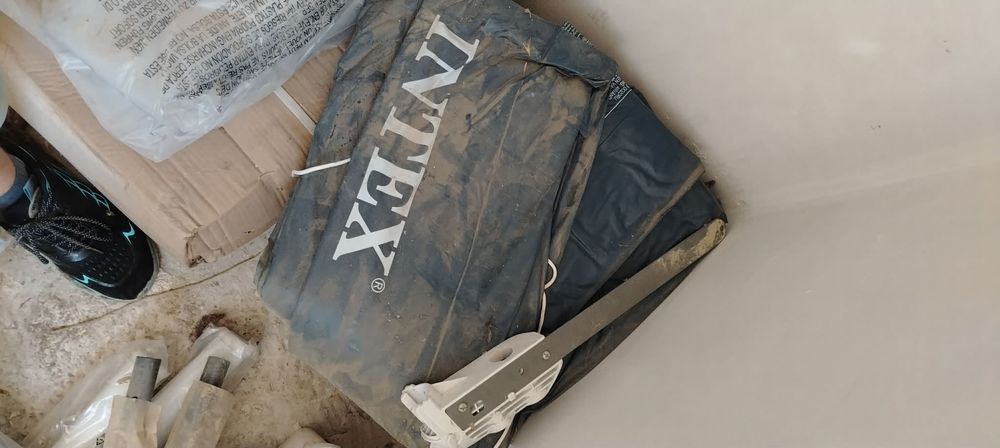 Продавам басейн 10 кубика