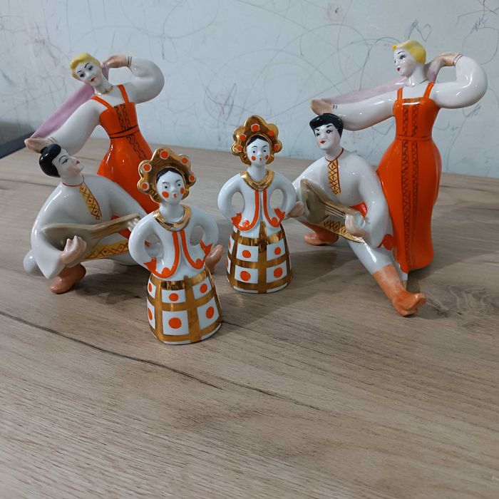 Советские фарфоровые фигурки, народные танцы, комплект