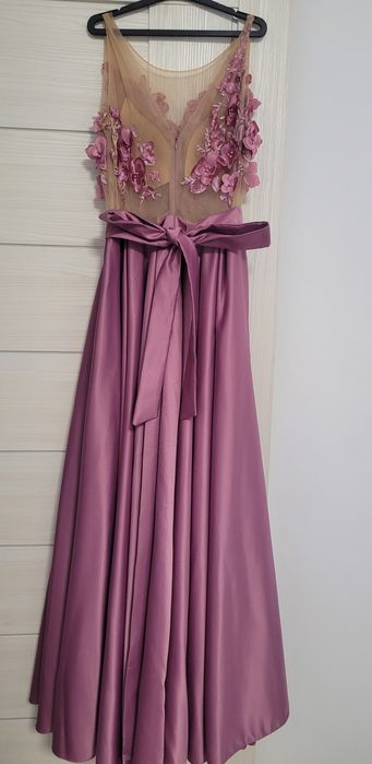 Rochie elegantă cu flori 3D