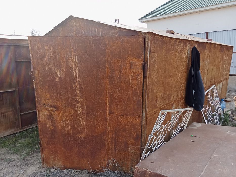 Еки гараж Бир багамен сатылады