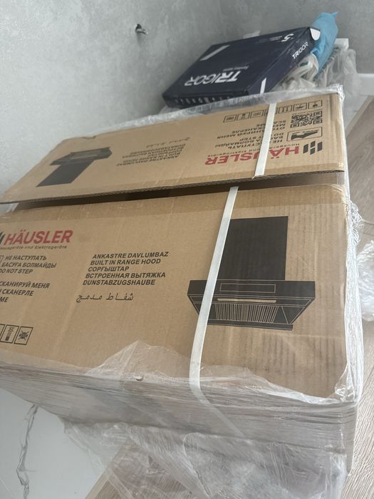 Продам кухонную вытяжку