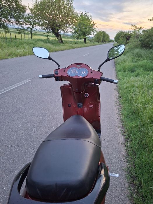 Vând scuter cf moto 150cc
