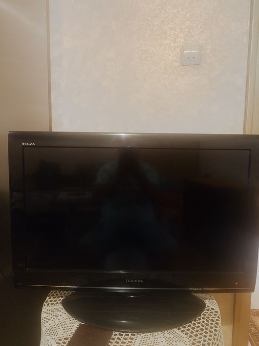 Продавам Led телевизор Toshiba 32"