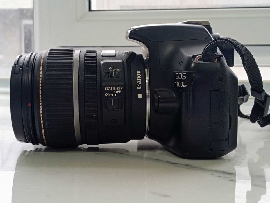 Canon EOS 1100D цифровой фотоаппарат+ 2 объектива
