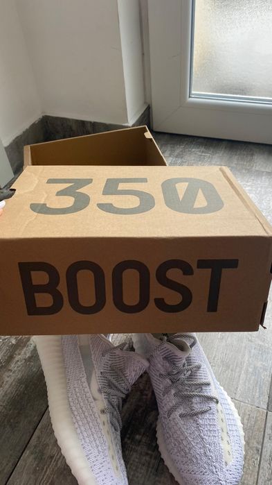 Yeezy 350 full white