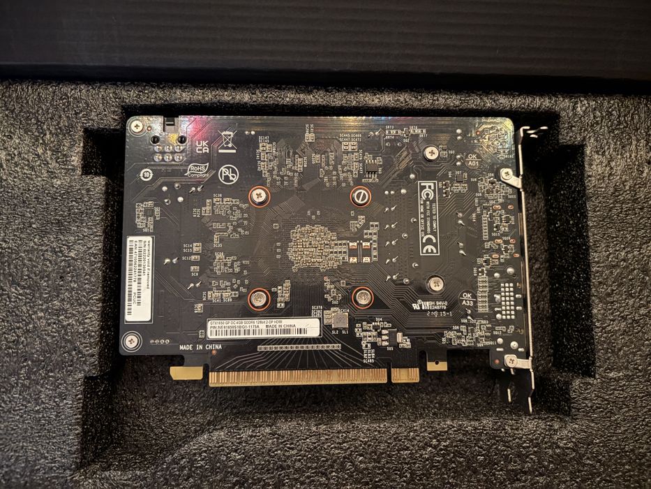 Продат видеокарту Nvidia Geforse gtx 1650