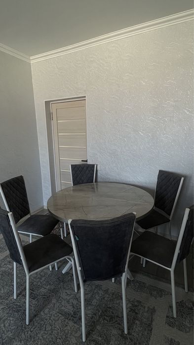 Кухонный стол+ 6стульев