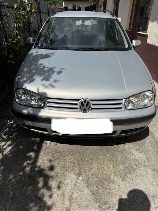 Volkswagen Golf IV - 1.6 Benzină