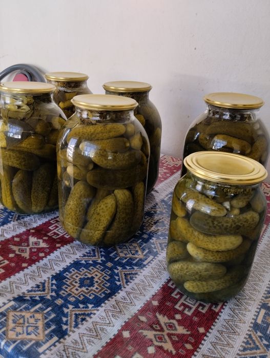 Огурцы маринованные