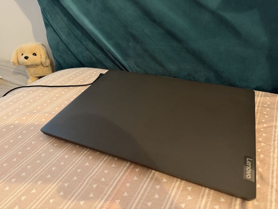 Lenovo V14-ADA - Windows 11 Pro
