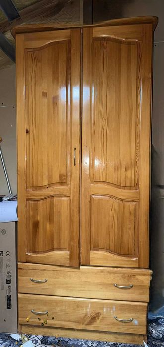 Мебели от масив.