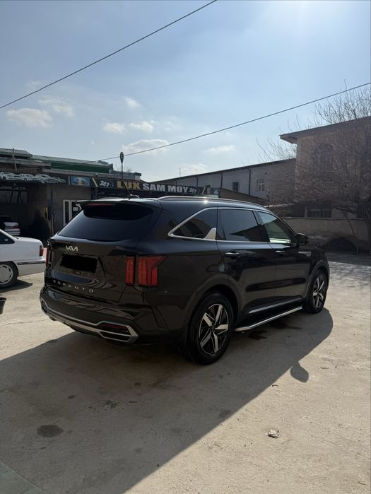 Kia sorento sotiladi