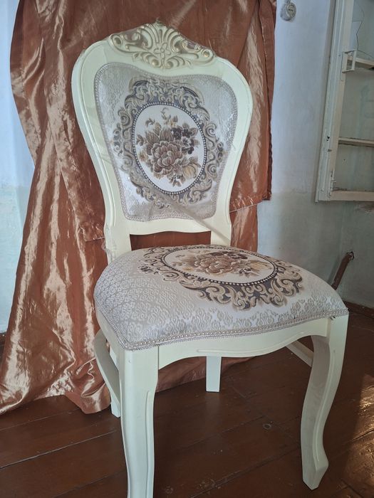 Stol stul sotiladi !