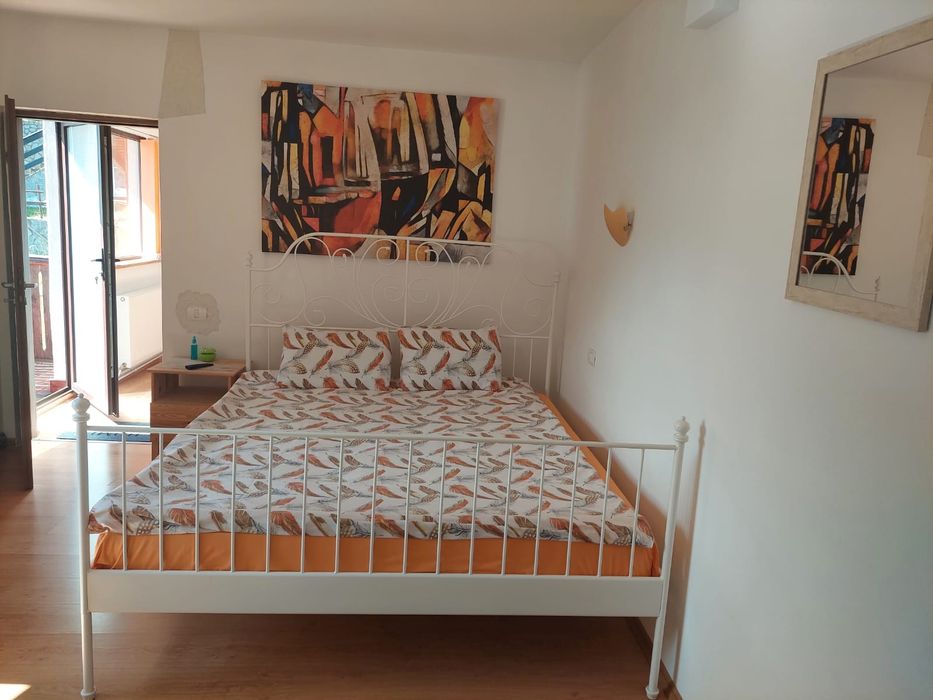 Închiriez camere la muncitori
