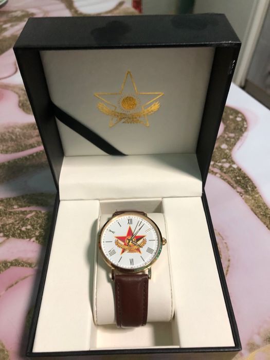 Армейские часы.