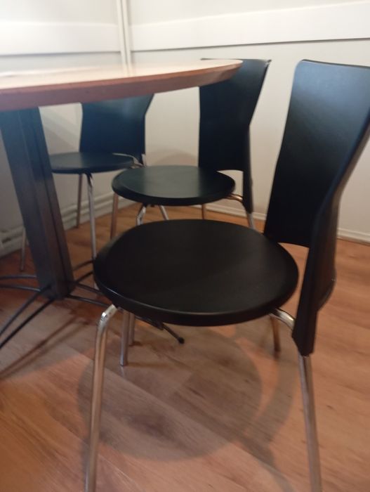 Masă de bucătărie