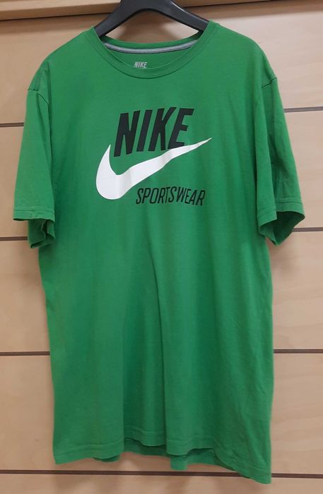 Nike Standard Fit Coupe-Много Запазена