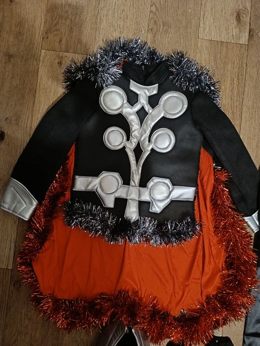 Костюм супергероя Тора