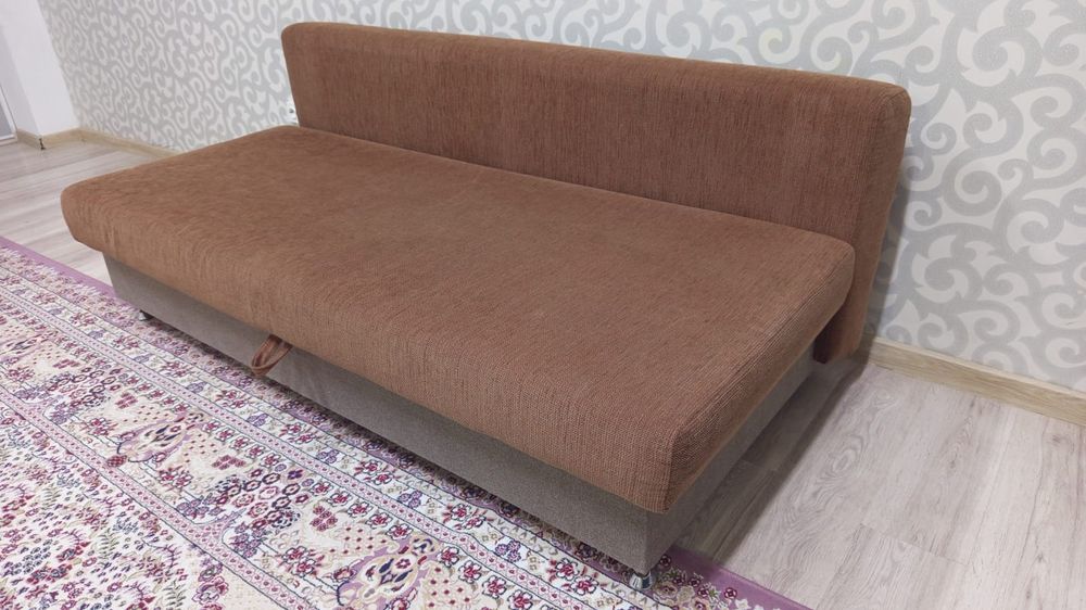 Продам диван и кресла