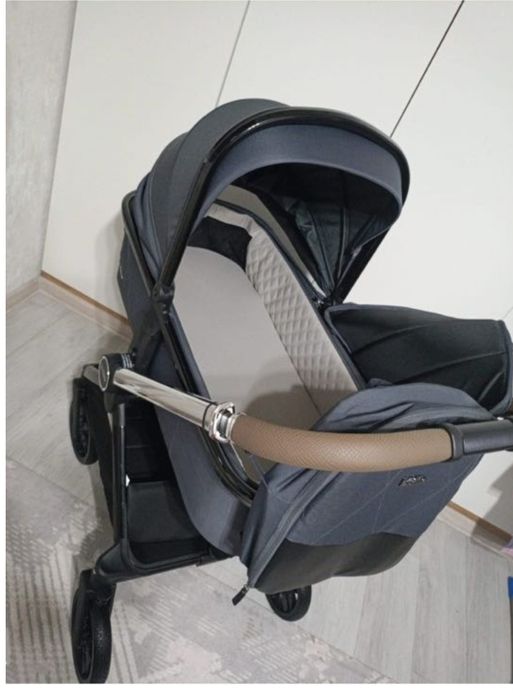 Продам б/у коляску.