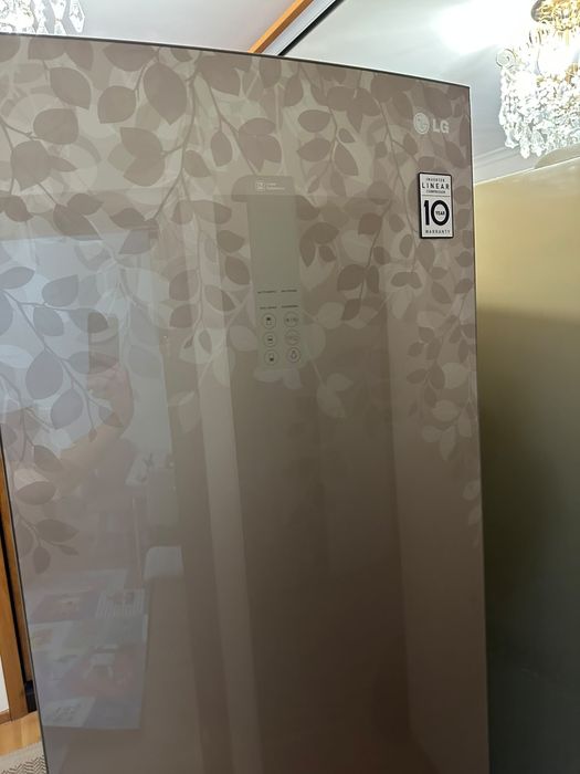 Продам холодильник