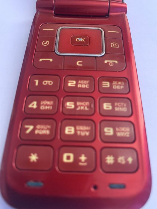 Продам ретро телефон самсунг GT-E2530