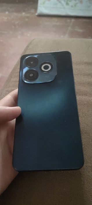 Продаю Infinix smart 8 pro 4+4/256