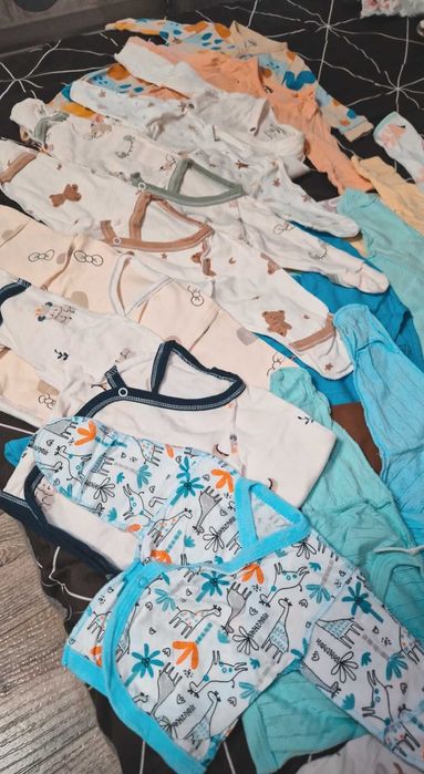 Продам вещи на новорождённых