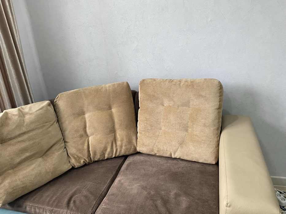 Продается диван  б/у