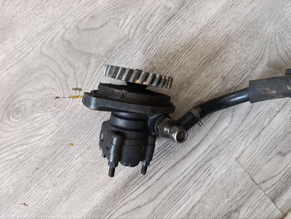 Avtobus Gidravlika nasos sotiladi