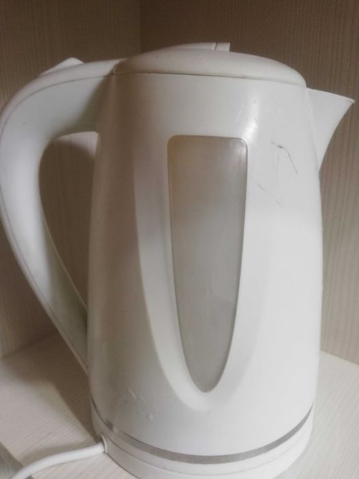 Продам электрический чайник