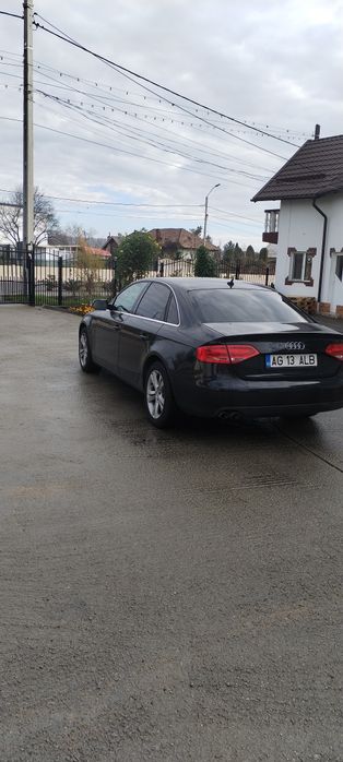 Vând Audi A4 B8 preț negociabil