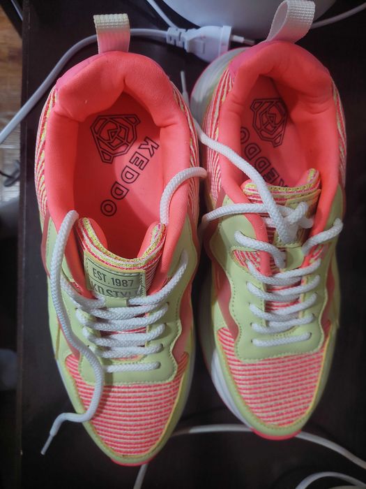 Красовки женские