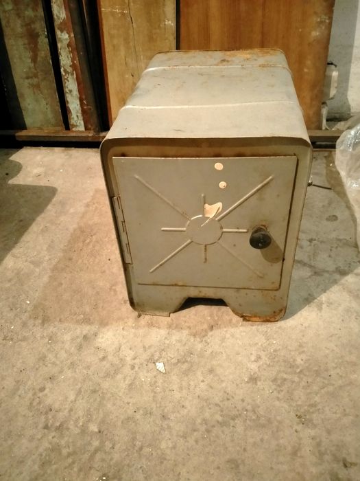 Продам электро печь ссср