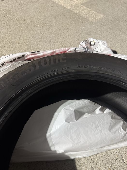4x Bridgestone Turanza 6 225/55 R19 99V DOT 0326