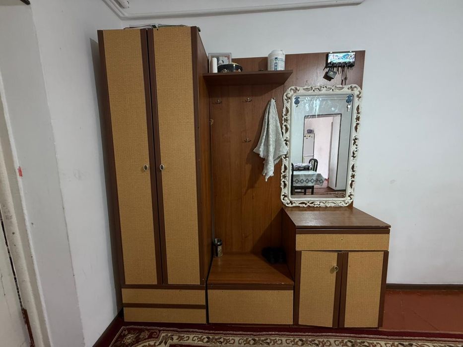 Шкаф для прихожей