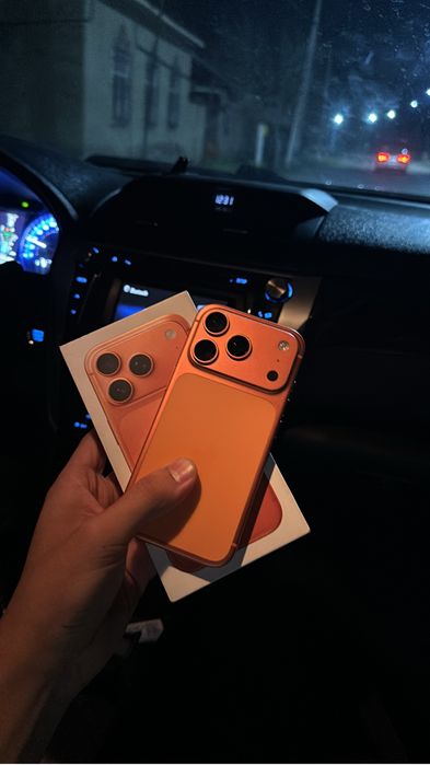 iPhone 17 pro / 256 GB / 100% / e sim