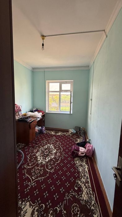 7-mitti tuman ,33-domdan 4 xonali kvartira sotiladi!!!