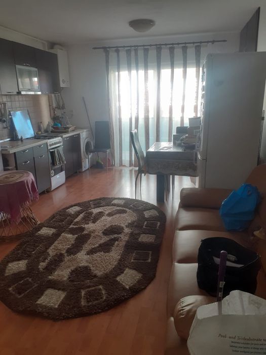 Inchiriez sau vand apartament cu o camera
