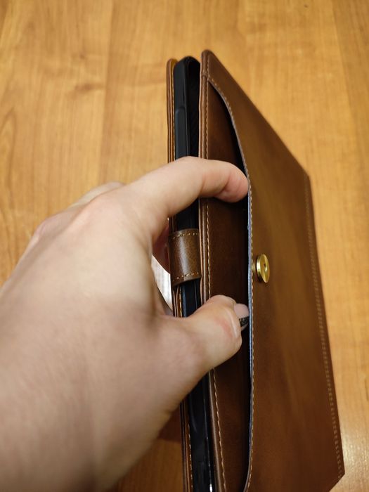 Продам чехол новый