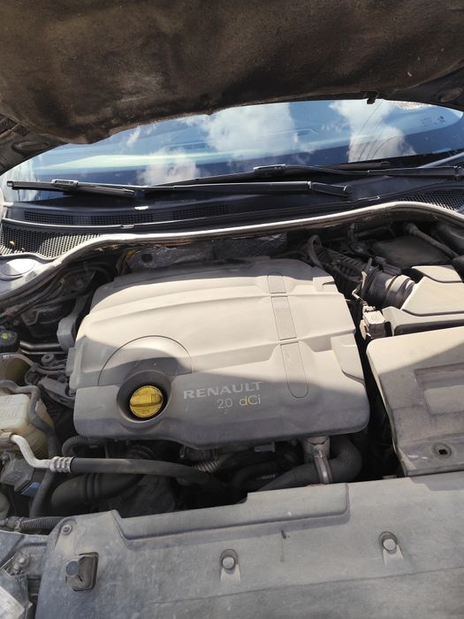 Vând Laguna3 luna10 2013