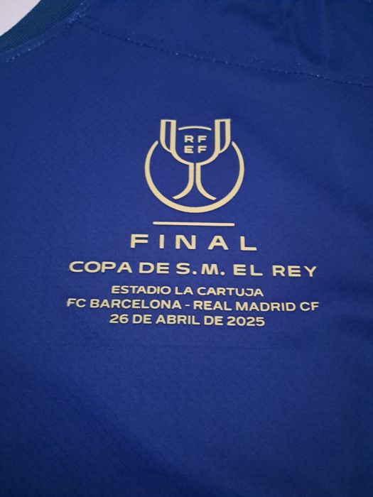 Фланелка Barcelona размер М Lamine Yamal